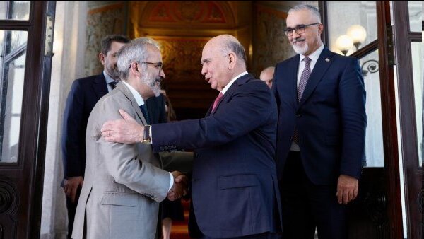 تأکید عراق بر اهمیت آزادی دریانوردی در تنگه هرمز و راهکارهای دیپلماتیک