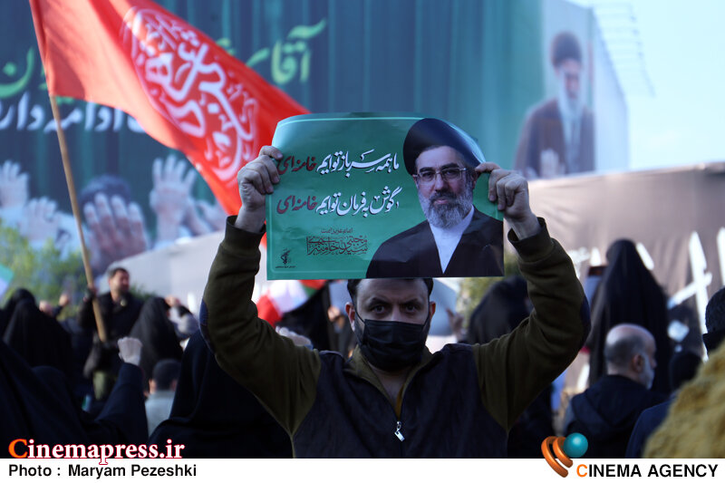 انتقاد جواد شمقدری از تأخیر در انتشار پیام رهبری؛ اتهام محدودسازی ارتباط امام و امت