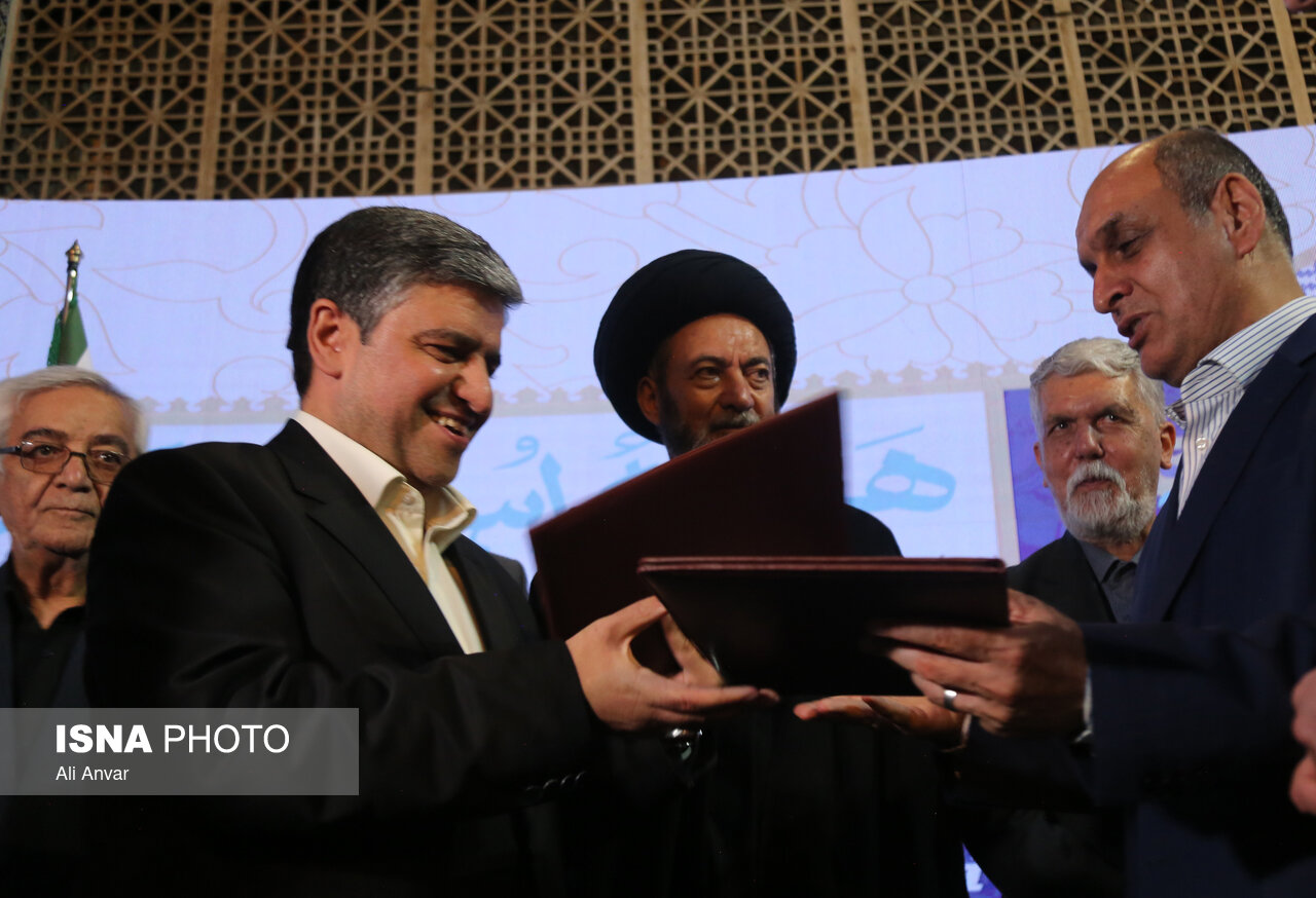 امضای تفاهمنامه خواهرخواندگی میان شهرهای لاهیجان و اردبیل