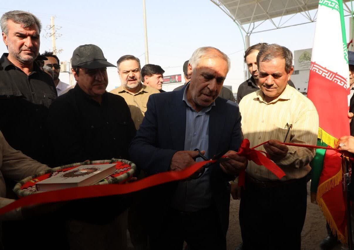 گشایش نمایشگاه صنایع دستی و سوغات در مرز مهران