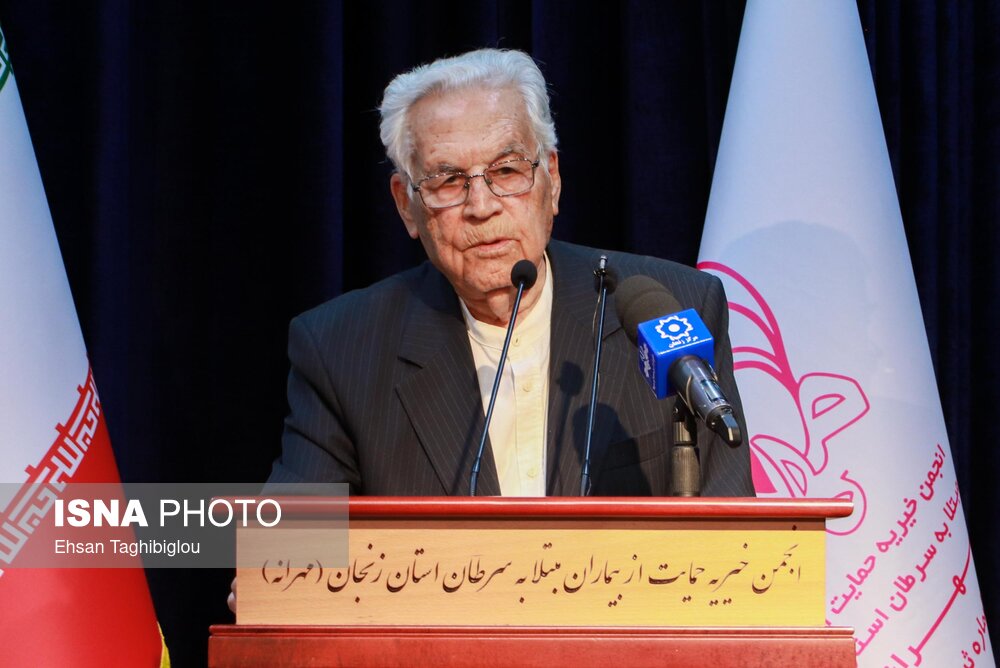 پرفسور ثبوتی: گسست میان دانشگاه و صنعت، محصول توسعه نامتوازن در ایران است