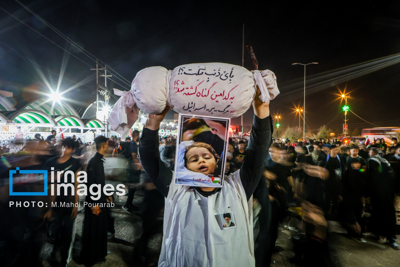 فریاد عزت و مقاومت میلیون‌ها زائر در جاده کربلا