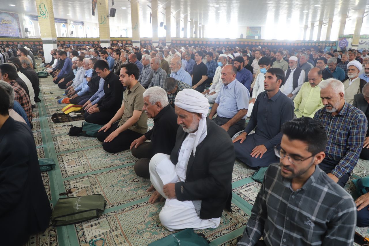 امام جمعه موقت زاهدان: وحدت و بصیرت، سد مستحکم در برابر توطئههای دشمن است