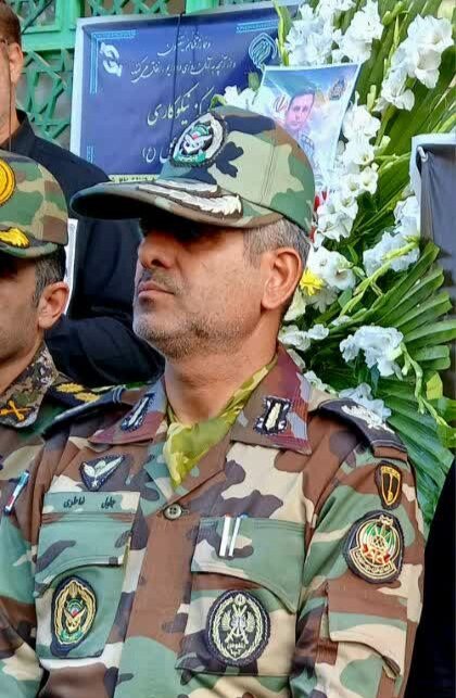 پیکر شهید خلبان یونس حاجی‌عزیزی در تویسرکان آرام گرفت