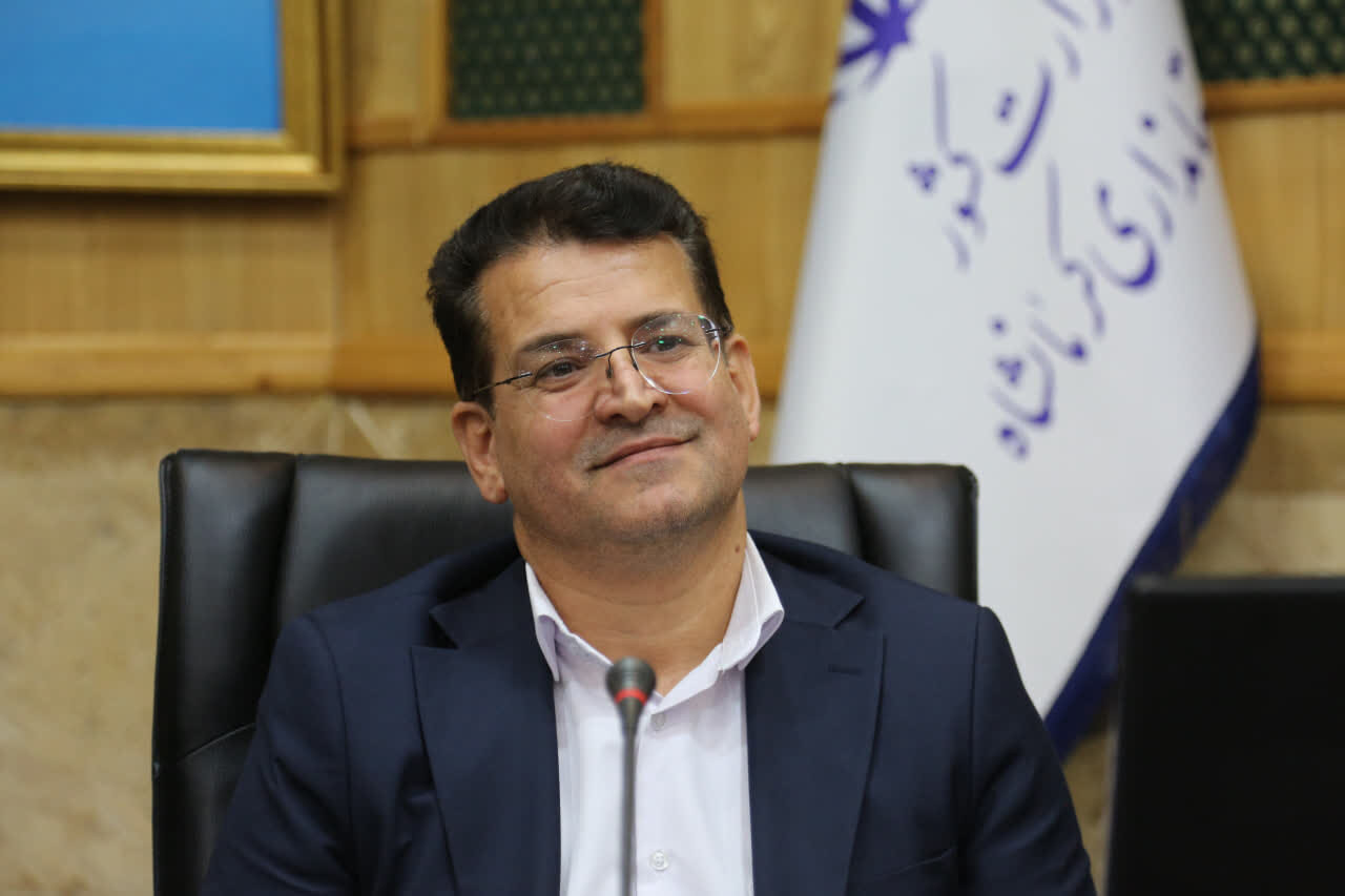 تأکید بر هدایت منابع بانکی به سمت طرحهای پیشران و تولیدی در کرمانشاه