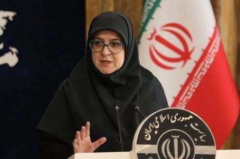 مهاجرانی: در برابر ایثار شهدای دولت چهاردهم باید به احترام ایستاد