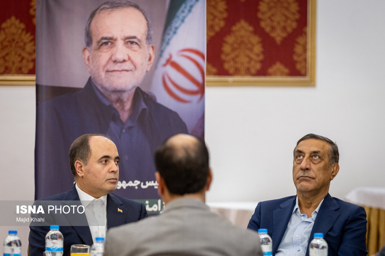 نشست صمیمی وزیر جهاد کشاورزی با اصحاب رسانه