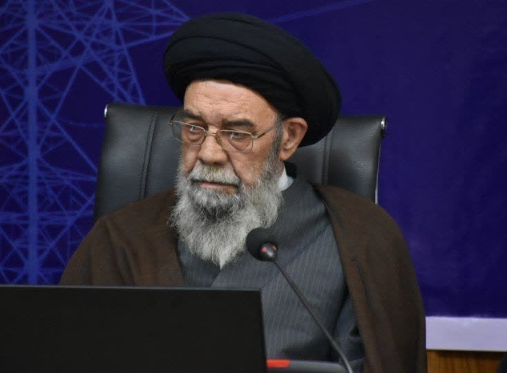 امام جمعه اصفهان: خبرنگاران پرچمداران جهاد تبیین و روایت حقیقت هستند