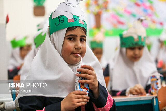تداوم طرح توزیع شیر مدارس با بودجه ۱۵ هزار میلیارد تومانی
