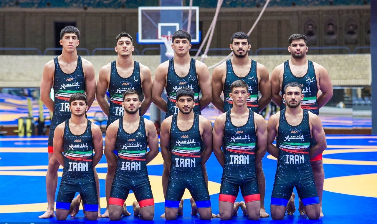 کشتی فرنگی جوانان ایران عازم مسابقات جهانی اسلواکی شد