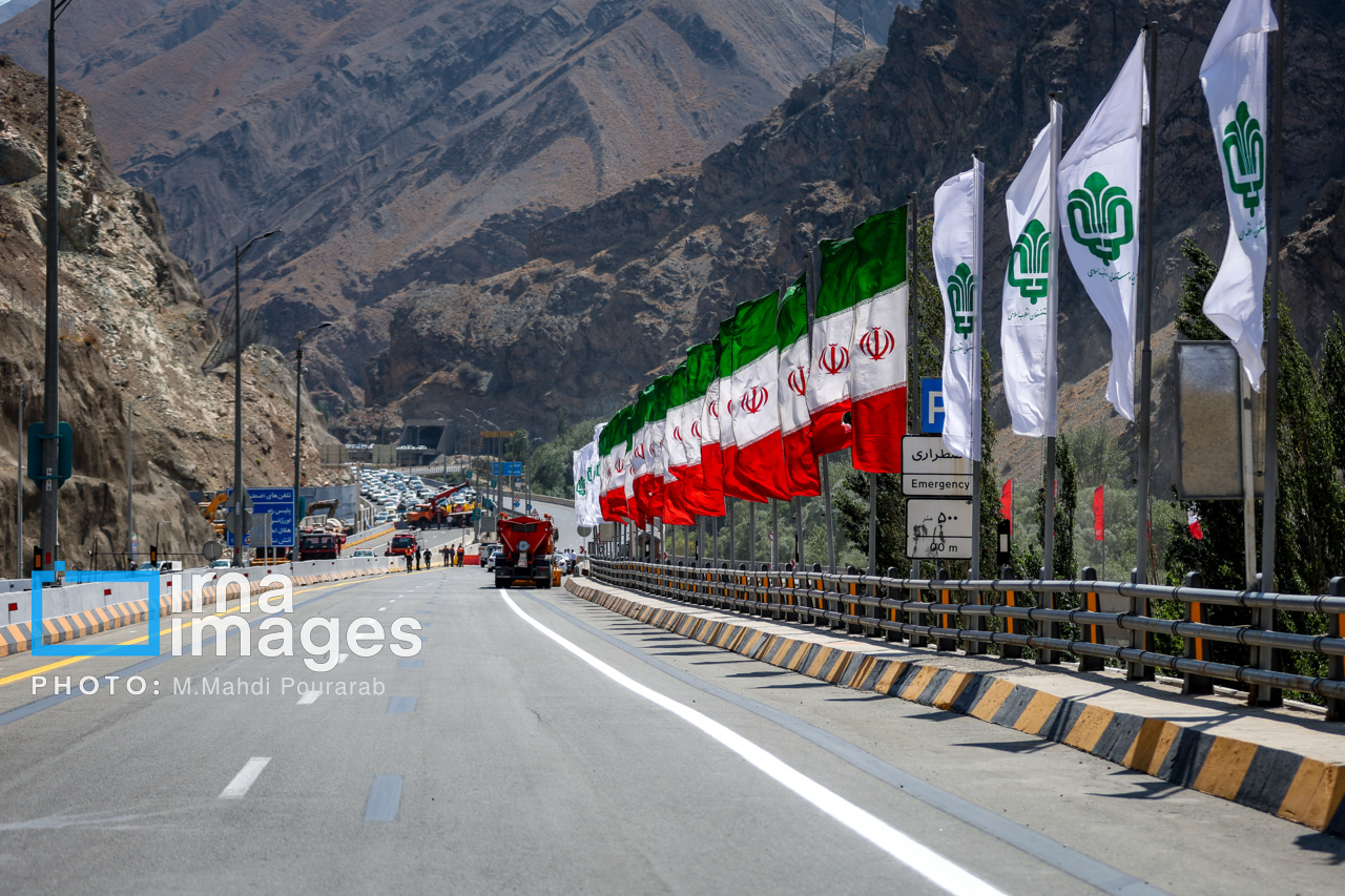 برنامه افتتاح ۱۰۰ کیلومتر آزادراه جدید و اعمال محدودیت خدمات خودرویی برای عوارض معوق