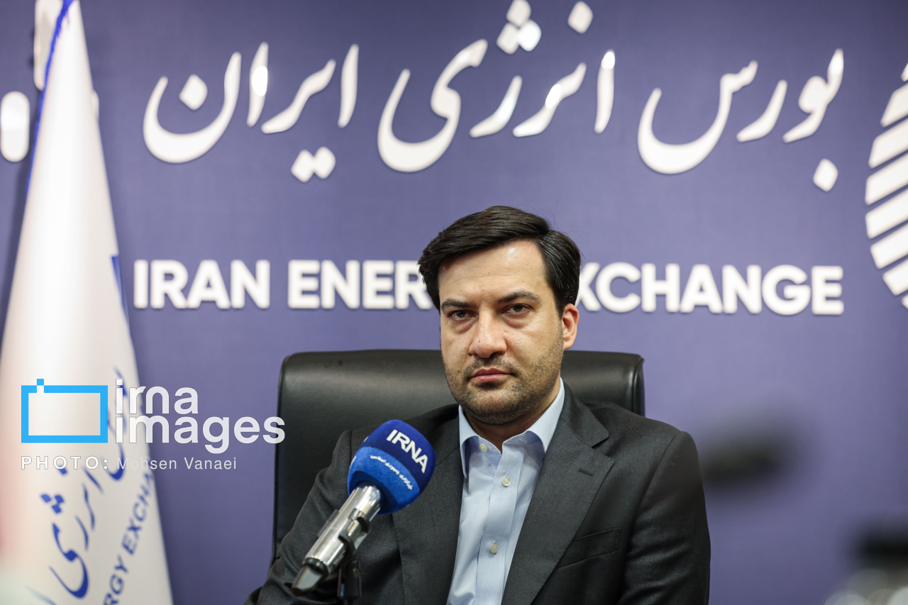 بورس انرژی ایران: بازگشت معاملات بنزین وارداتی و انتشار اوراق سلف نفتی