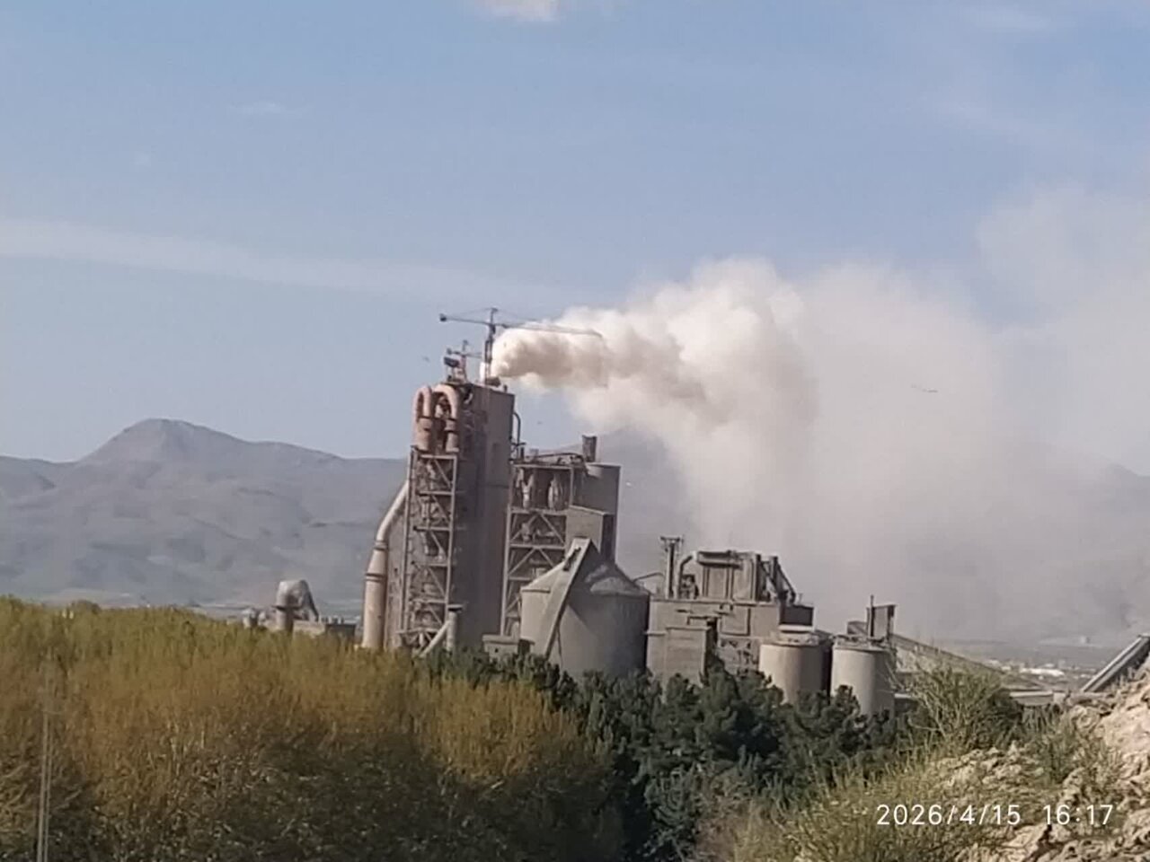 ارجاع پرونده آلودگی واحد ۳ کارخانه سیمان دورود به مراجع قضایی