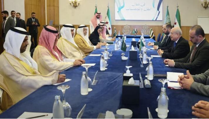 سوریه و عربستان سه تفاهم‌نامه همکاری در حمل‌ونقل و خدمات پستی امضا کردند