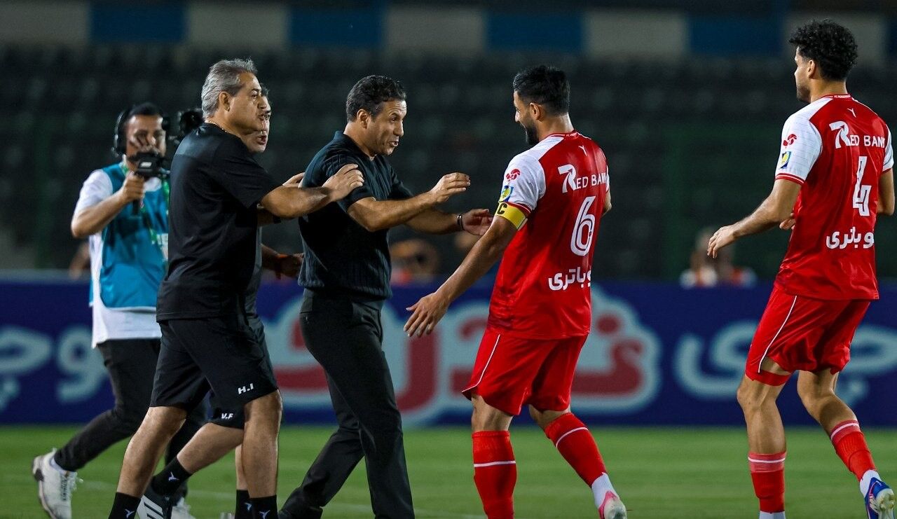 پرسپولیس با پیروزی ۳ بر صفر مقابل ملوان، به رتبه سوم لیگ برتر رسید