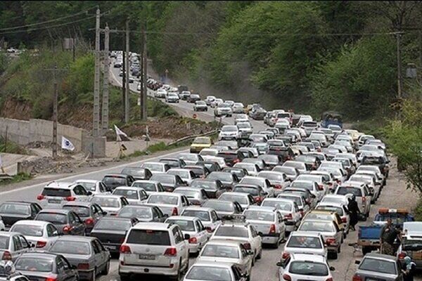 وضعیت ترافیک جادههای شمالی؛ ترافیک سنگین در محور چالوس و هراز