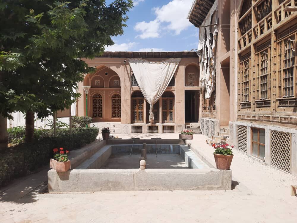 بهره‌برداری از ظرفیت شرکت توسعه گردشگری برای احیای بناهای تاریخی اصفهان