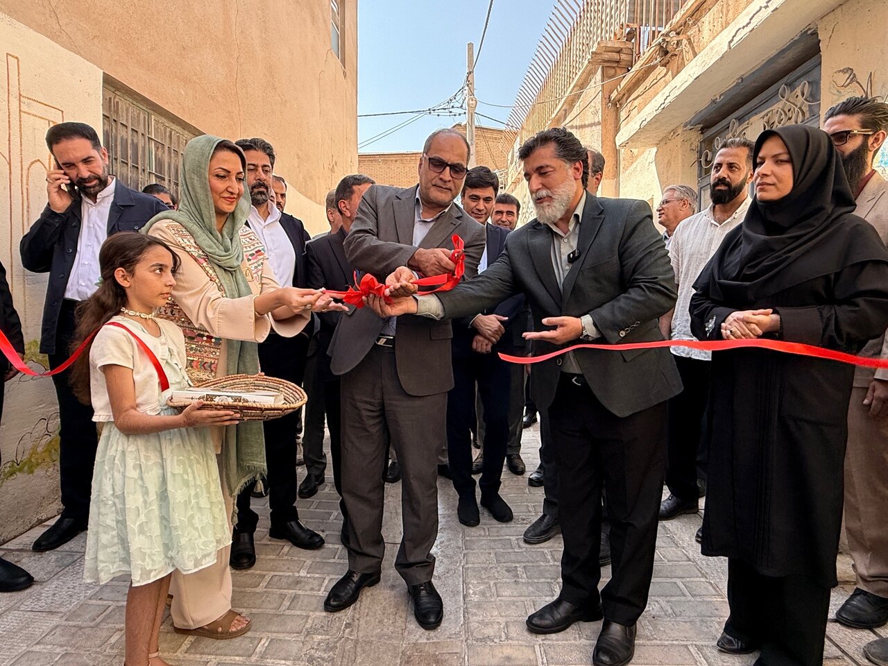 افتتاح نخستین گذر صنایع‌دستی و گردشگری کشور در شیراز با ۲۰۰ میلیارد سرمایه‌گذاری