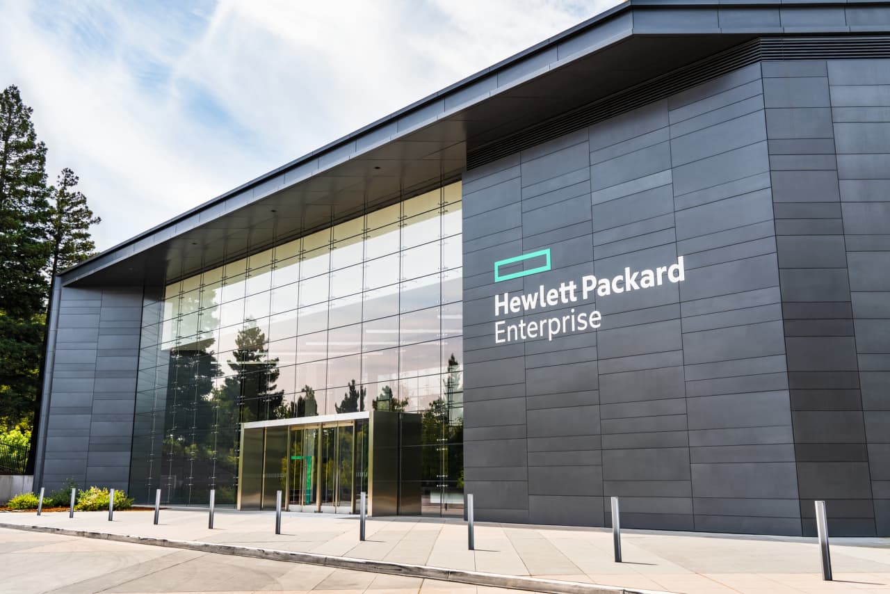 درآمد ۱۲.۲ میلیارد دلاری HPE؛ جهش بزرگ هیولت پاکارد در بازار سرورهای هوش مصنوعی