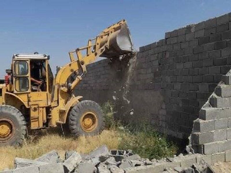 تخریب ۱۱ ساخت‌وساز غیرمجاز در اراضی کشاورزی شهرستان ساری