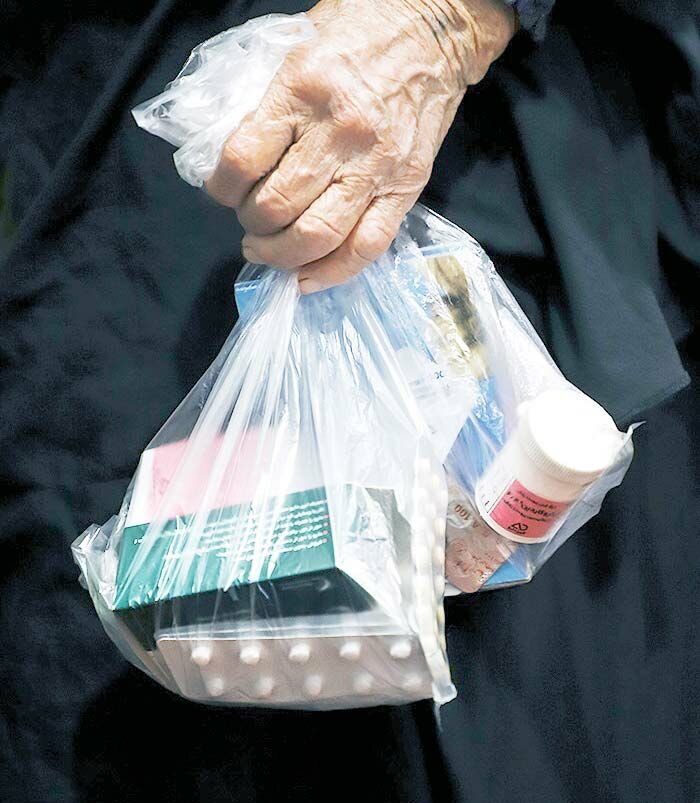 تأمین داروهای بیماران خاص؛ تغییر مسیر ارز به معنای آزادسازی قیمت نیست