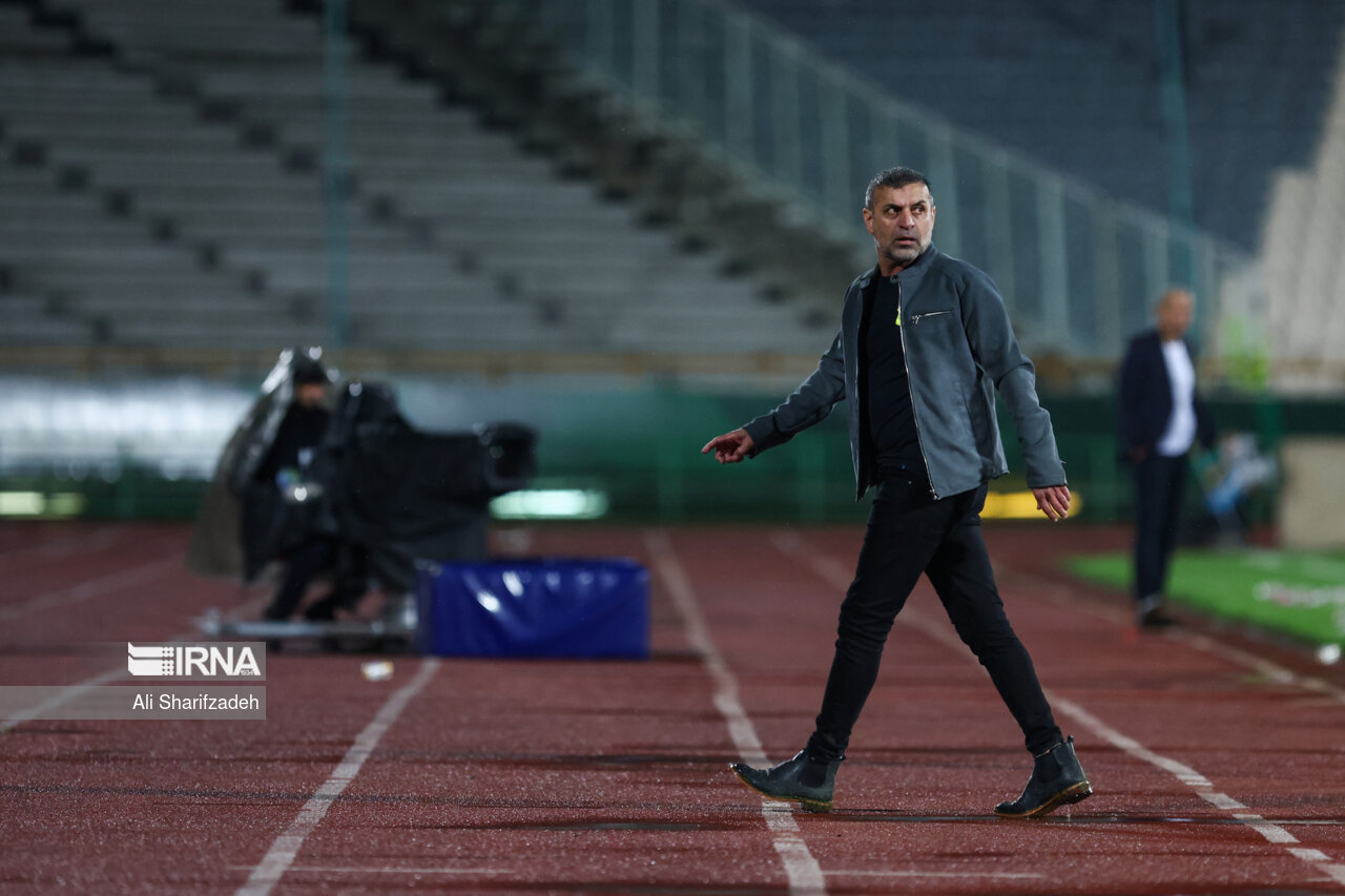 عبدالله ویسی: پرسپولیس چشم‌نواز بازی می‌کند و فحاشی در ورزشگاه خجالت‌آور است