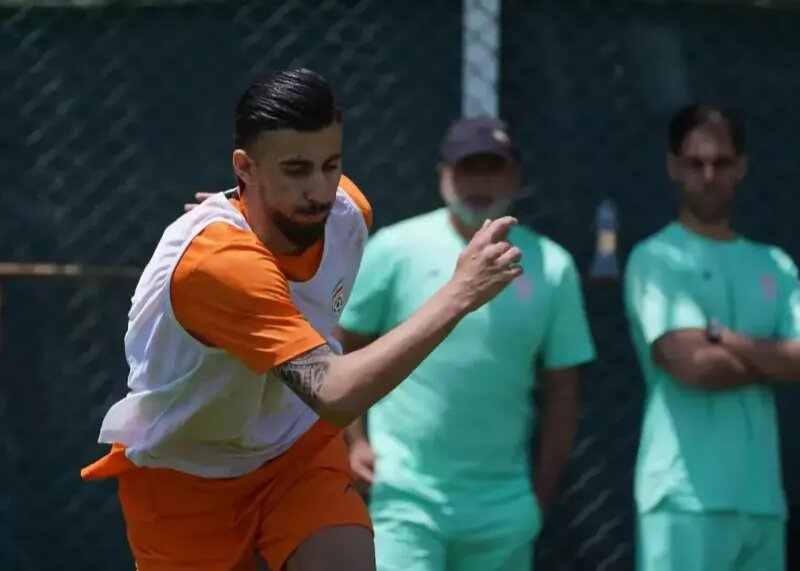 بازگشت محمد عسگری به ترکیب سپاهان پس از ۲۵۹ روز دوری از میادین