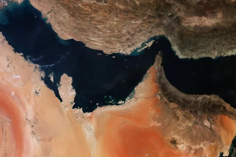 کاهش شدید تردد کشتی‌ها در تنگه هرمز به پایین‌ترین سطح در ۴ ماه اخیر