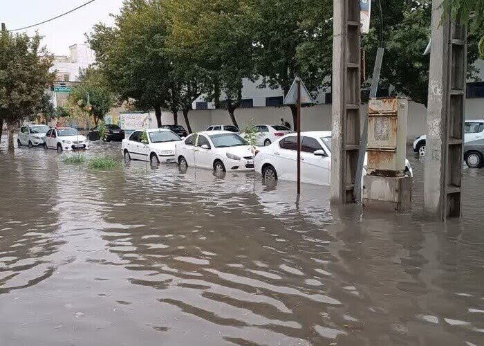 بارش شدید باران و آب‌گرفتگی معابر در شهرهای مازندران