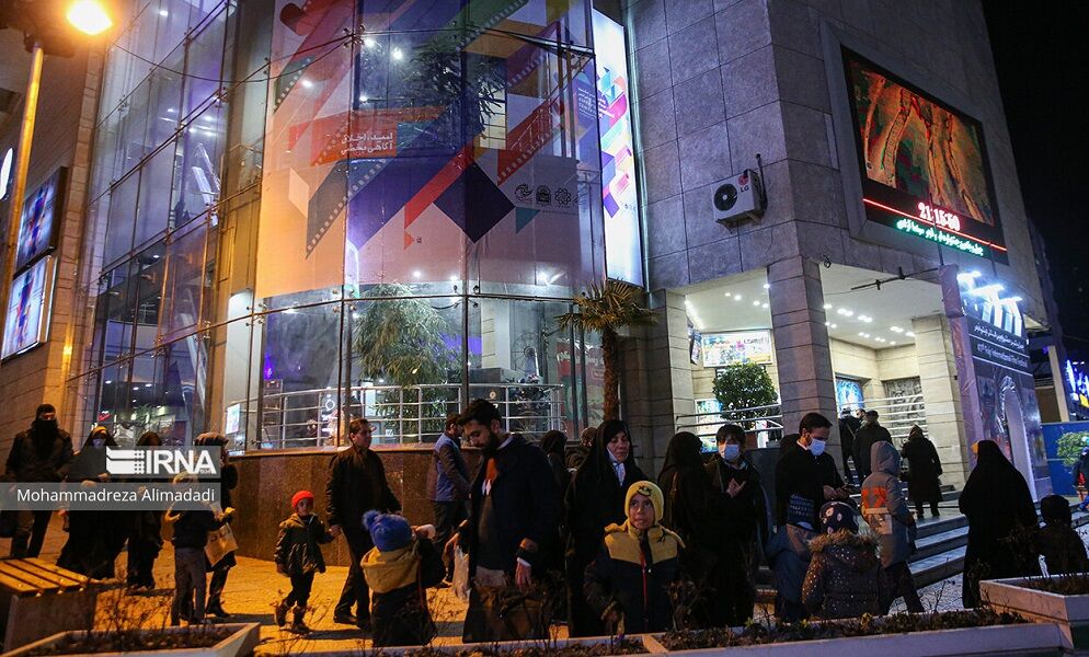 گیشه سینمای ایران؛ عبور از انحصار کمدی اما گرفتار تمرکز فروش
