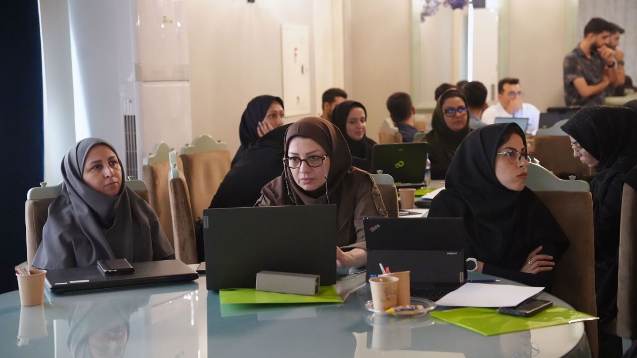 هوش مصنوعی در مدارس سمپاد؛ آموزش تخصصی ۱۰۰ معلم برای تحول در کلاس درس