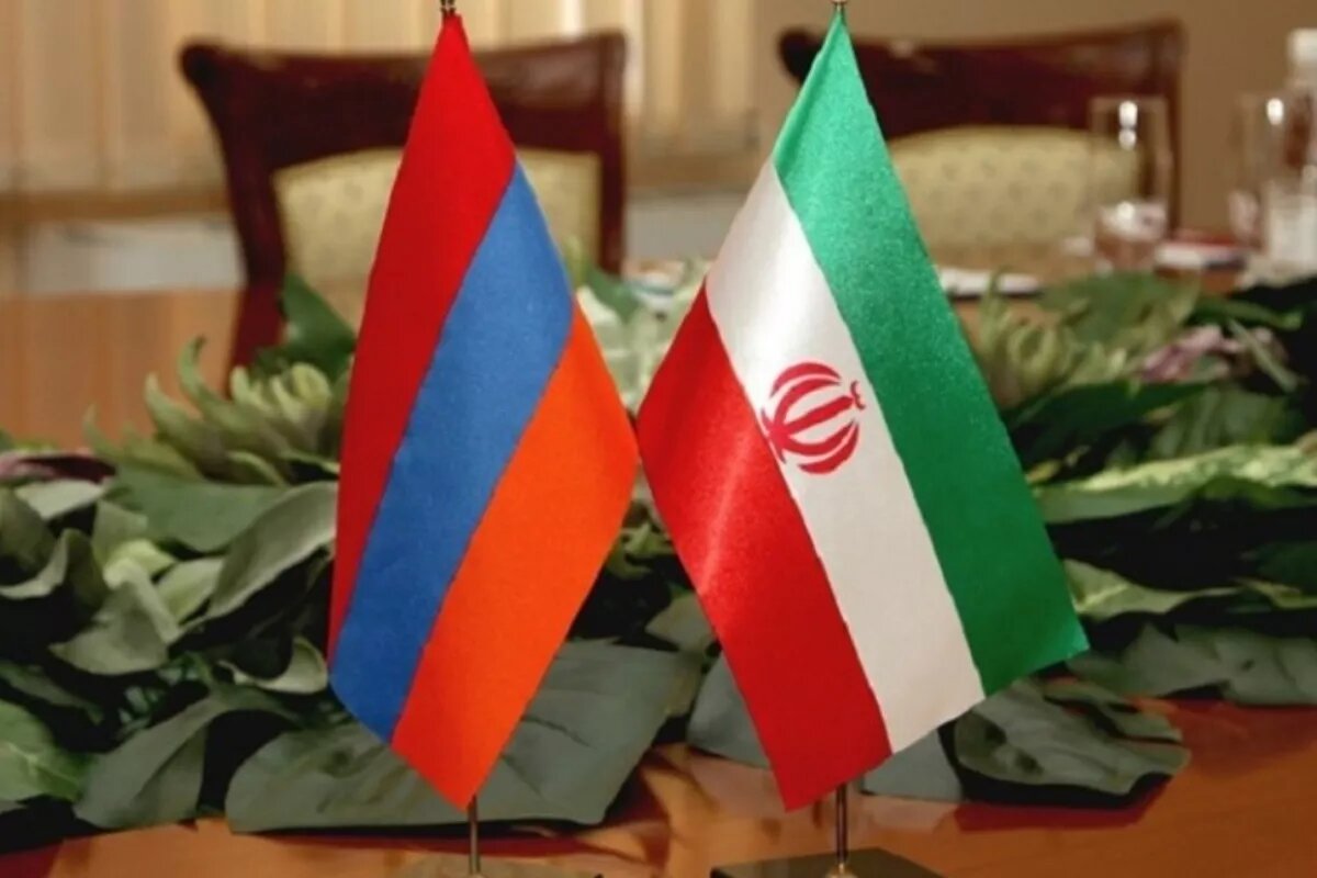 گمرک ایران و ارمنستان پروتکل کریدور سبز را برای تسهیل تجارت امضا کردند