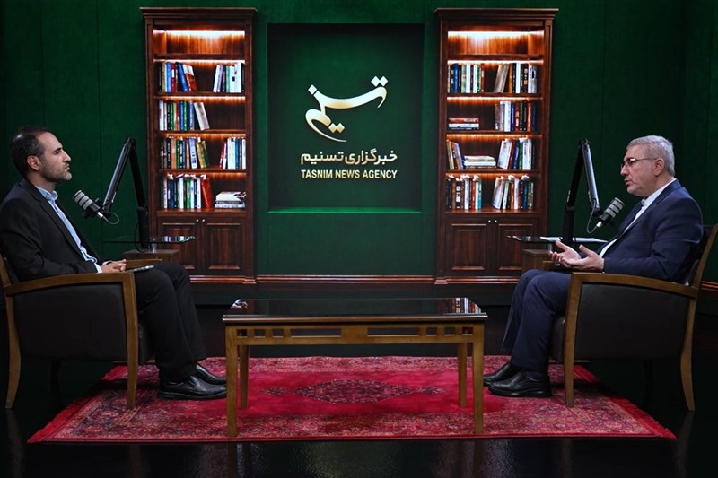 لزوم ایجاد دو پنجره ارزی برای عبور از بحران اقتصادی توسط داود منظور