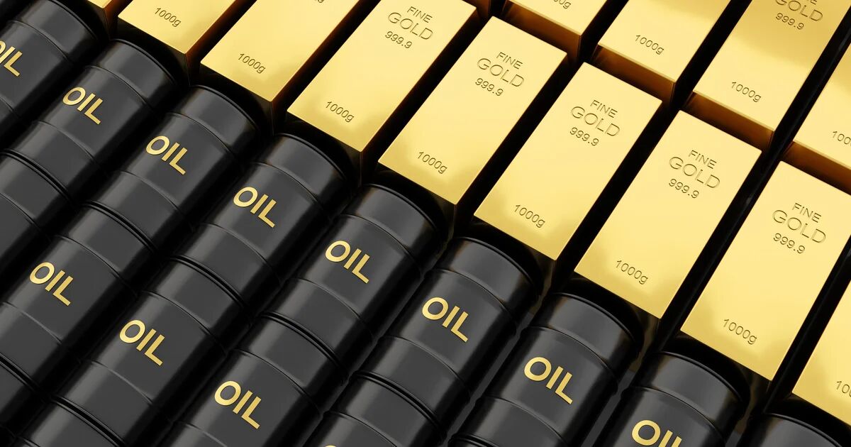 کاهش قیمت نفت در پی افزایش ذخایر آمریکا و صعود قیمت طلا در انتظار فدرال رزرو