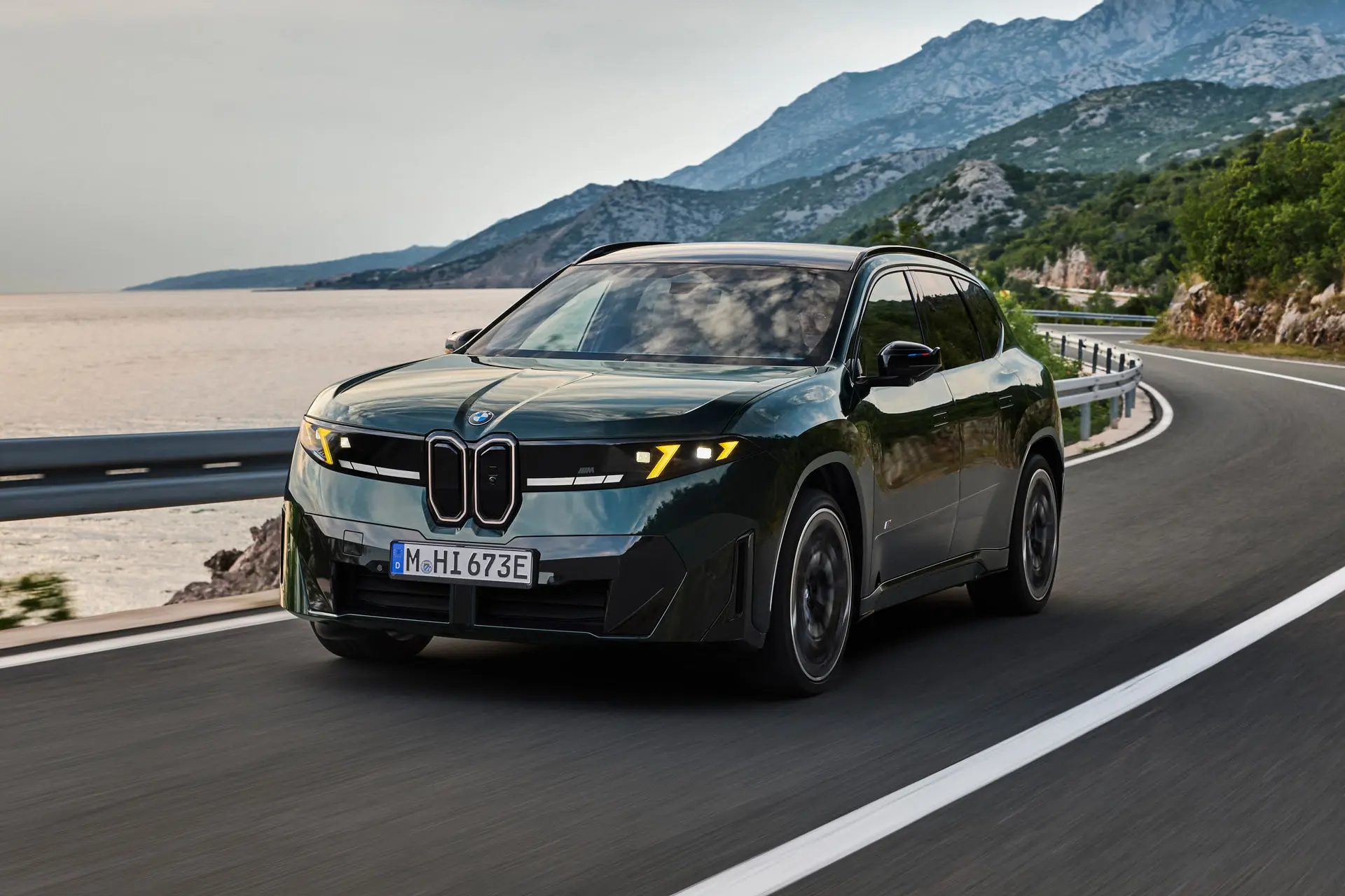 رونمایی از BMW iX3 M60؛ شاسیبلند ۶۰۳ اسب بخاری و تمامبرقی بامو