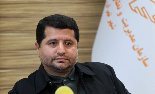 نوسازی ناوگان تاکسیرانی تهران با ۱۰۰۰ دستگاه خودروی j4 آغاز شد