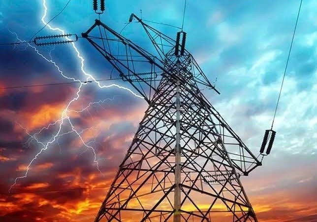 پیک مصرف برق کشور با رشد ۱۲ درصدی در مهرماه مواجه شد