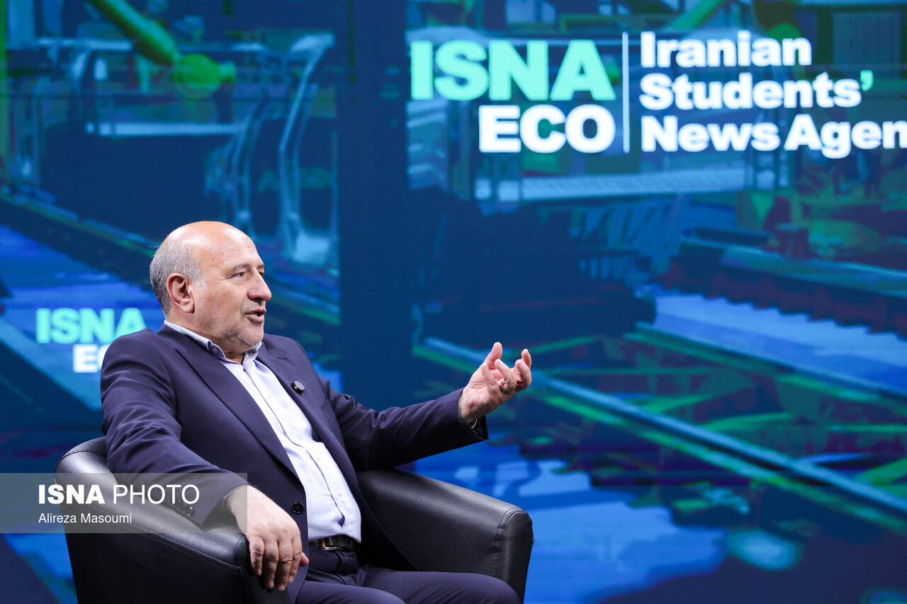 منطقه آزاد ماکو: آمادگی برای پذیرش ۱۰۰۰ کامیون روزانه و تسریع پروژه راه‌آهن سرخس