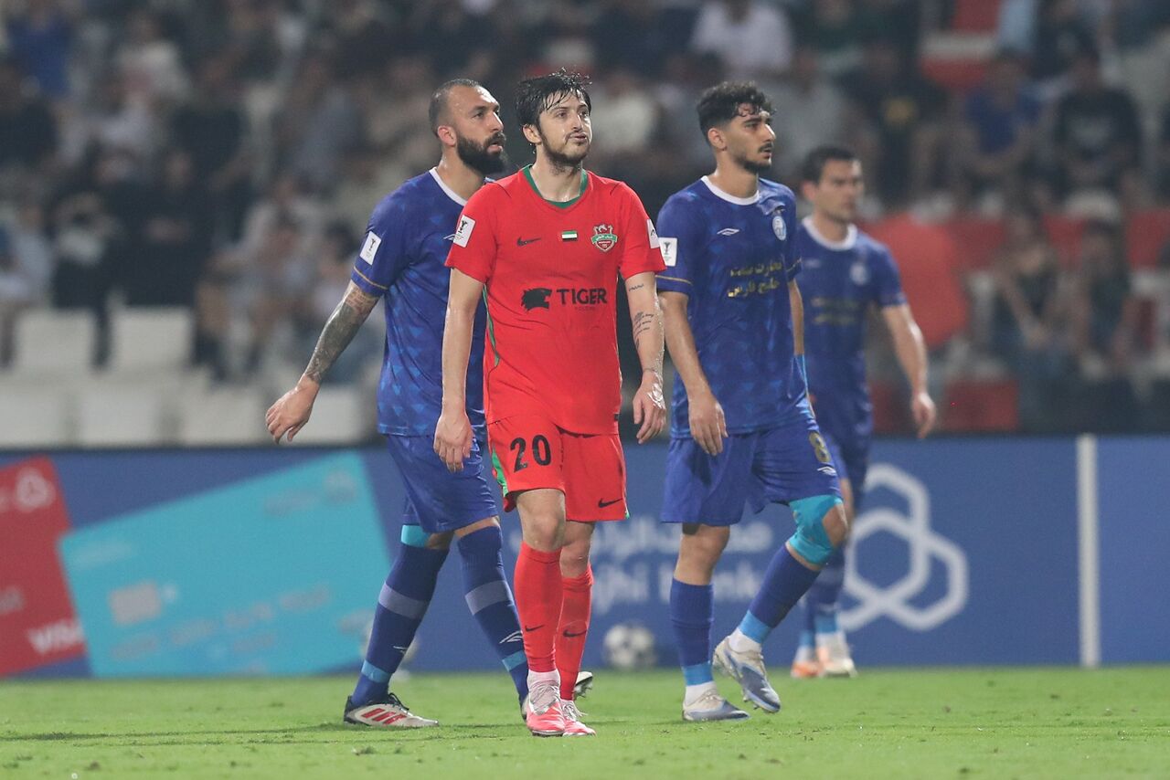سردار آزمون با دو پاس گل، بهترین بازیکن دیدار استقلال و شباب الاهلی شد