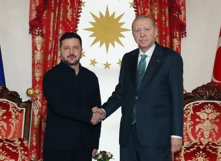 ورود زلنسکی به استانبول برای دیدار با اردوغان و بحث امنیت دریای سیاه